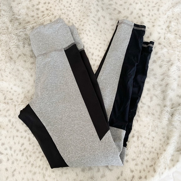 Strut This Mesh Colorblock Leggings - Picture 1 of 3